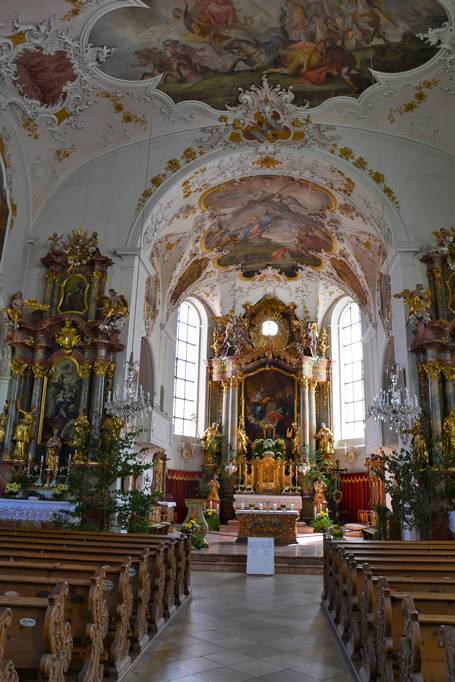 wnętrze kościoła w Mittenwaldzie